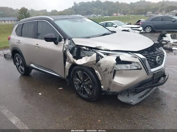 JN8AT3CB5MW215603 2021 NISSAN ROGUE - Image 1