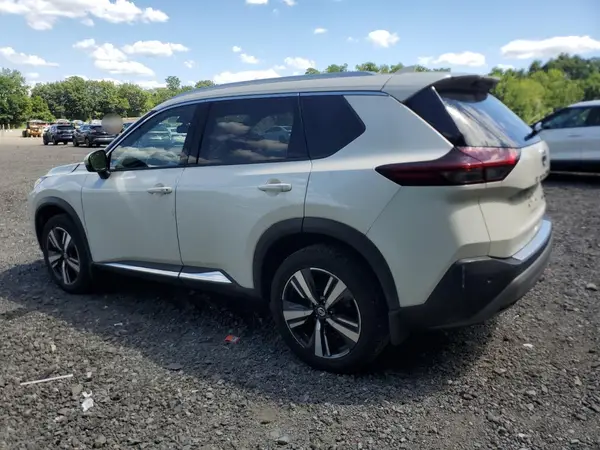 JN8AT3CB5MW218436 2021 NISSAN ROGUE - Image 2