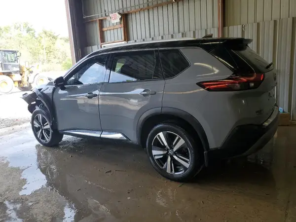 JN8AT3CB5MW238766 2021 NISSAN ROGUE - Image 2