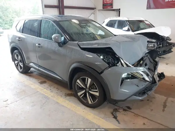 JN8AT3CB5MW238976 2021 NISSAN ROGUE - Image 1