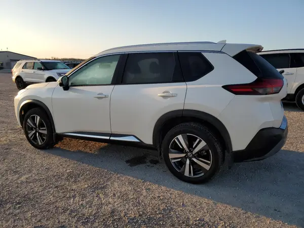 JN8AT3CB5MW239769 2021 NISSAN ROGUE - Image 2