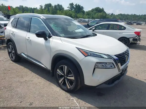 JN8AT3CB6MW207428 2021 NISSAN ROGUE - Image 1
