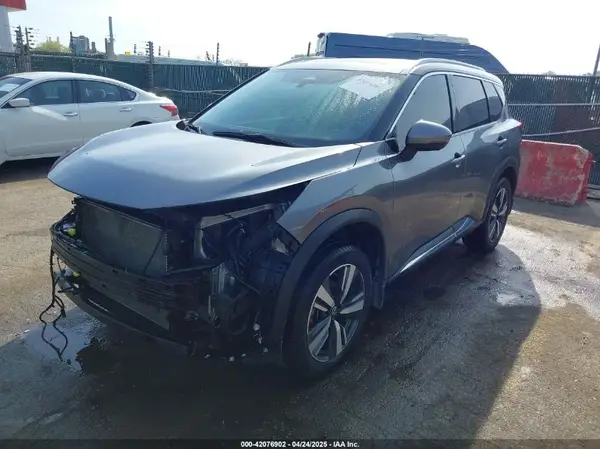 JN8AT3CB6MW239652 2021 NISSAN ROGUE - Image 2