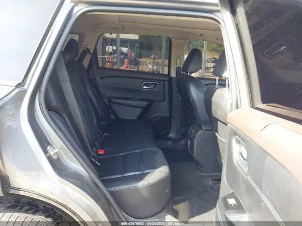 JN8AT3CB6MW239652 2021 NISSAN ROGUE - Image 8
