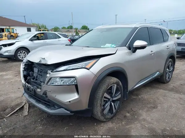 JN8AT3CB6MW240185 2021 NISSAN ROGUE - Image 2