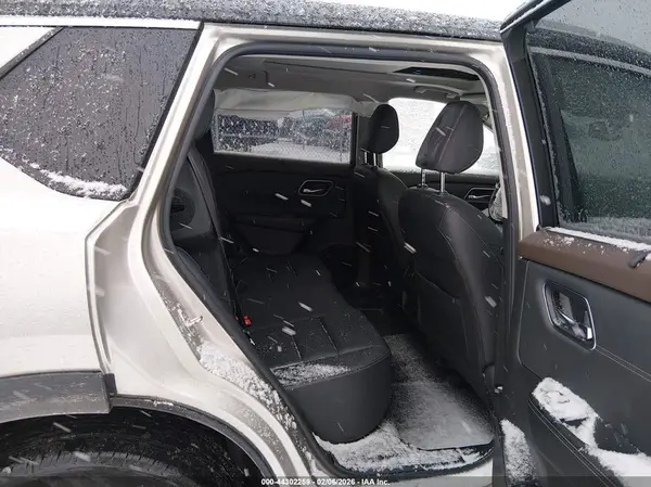JN8AT3CB9MW209285 2021 NISSAN ROGUE - Image 8