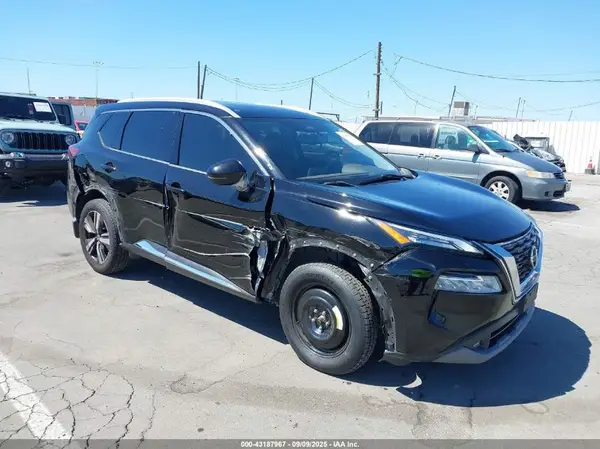JN8AT3CB9MW238107 2021 NISSAN ROGUE - Image 1