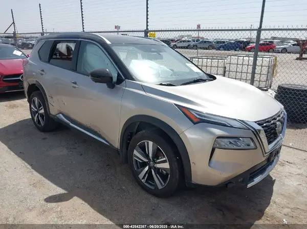 JN8AT3DC1MW100777 2021 NISSAN ROGUE - Image 1