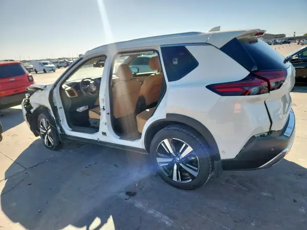 JN8AT3DC2MW103168 2021 NISSAN ROGUE - Image 2