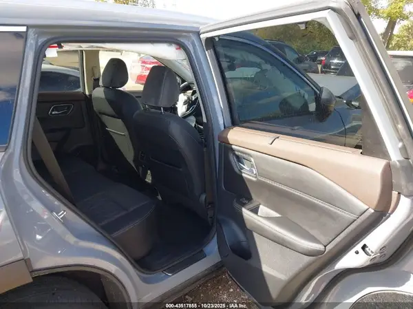 JN8AT3DD0MW312708 2021 NISSAN ROGUE - Image 8