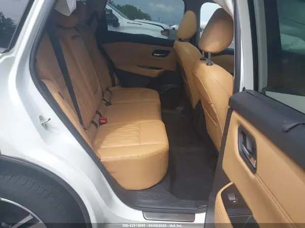 JN8AT3DD1MW303368 2021 NISSAN ROGUE - Image 8