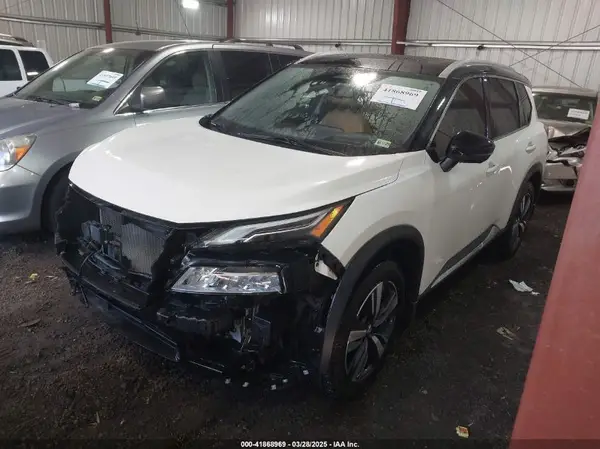 JN8AT3DD2MW302259 2021 NISSAN ROGUE - Image 2