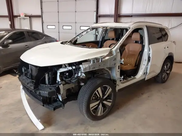 JN8AT3DD2MW318932 2021 NISSAN ROGUE - Image 2