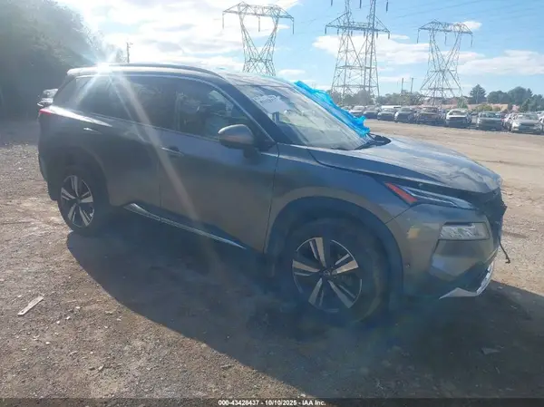 JN8AT3DD4MW301288 2021 NISSAN ROGUE - Image 1