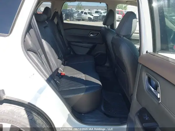 JN8AT3DD4MW311285 2021 NISSAN ROGUE - Image 8