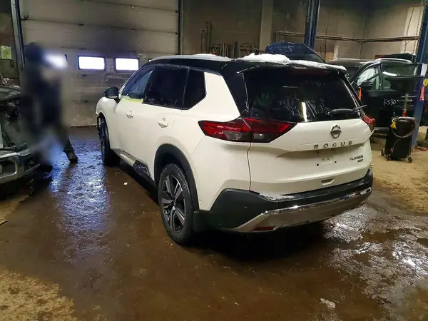 JN8AT3DD4MW312596 2021 NISSAN ROGUE - Image 2
