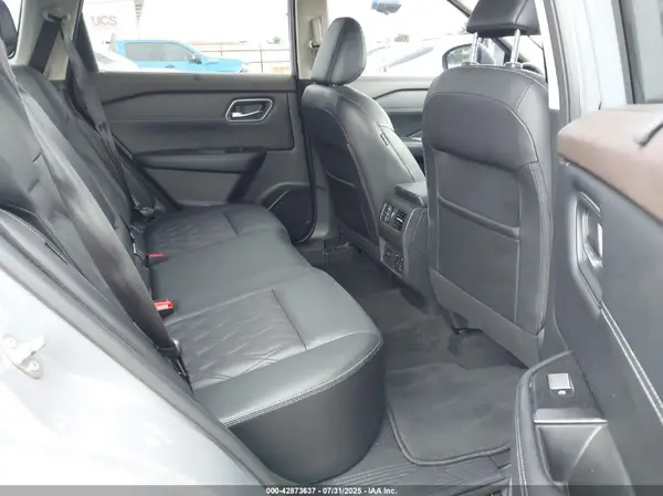 JN8AT3DD5MW320402 2021 NISSAN ROGUE - Image 8
