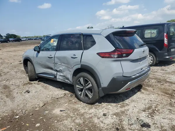 JN8AT3DD6MW304936 2021 NISSAN ROGUE - Image 2