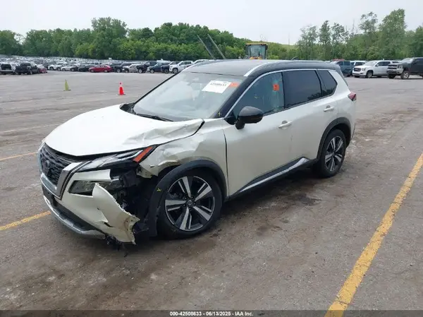 JN8AT3DD7MW304170 2021 NISSAN ROGUE - Image 2