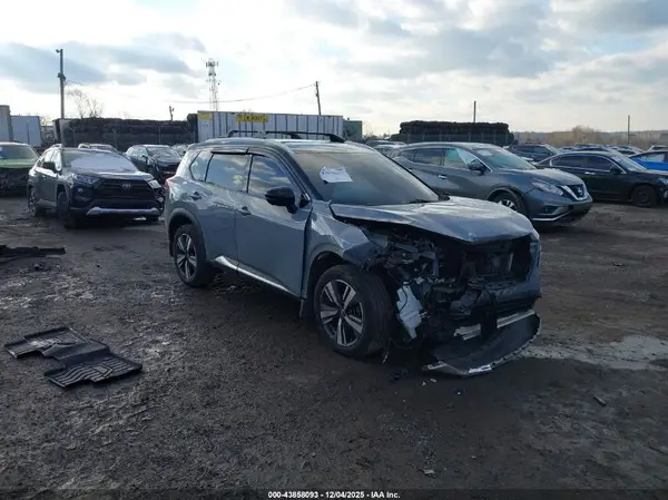 JN8AT3DD8MW300239 2021 NISSAN ROGUE - Image 1