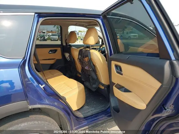 JN8AT3DD8MW301973 2021 NISSAN ROGUE - Image 8