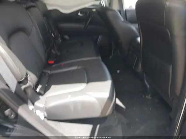 JN8AY2AC6M9147642 2021 NISSAN ARMADA - Image 8