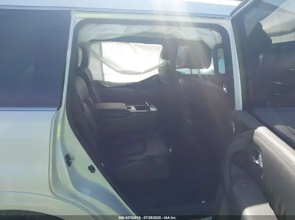 JN8AY2BA3R9415731 2024 NISSAN ARMADA - Image 8