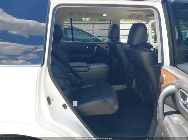 JN8AY2BA5R9415360 2024 NISSAN ARMADA - Image 8