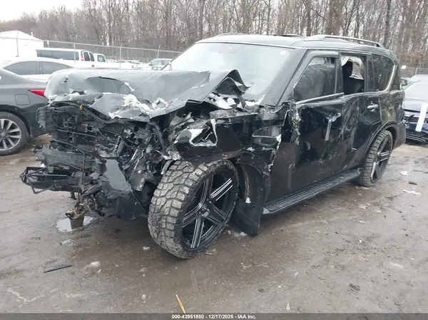 JN8AY2BAXM9370134 2021 NISSAN ARMADA - Image 2