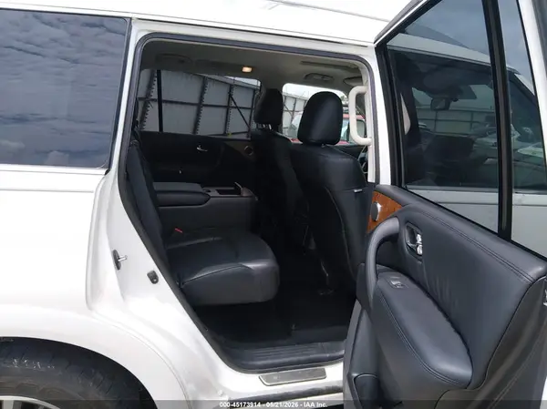 JN8AY2BB7R9851393 2024 NISSAN ARMADA - Image 8