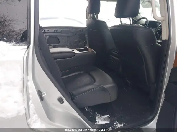JN8AY2BBXM9791909 2021 NISSAN ARMADA - Image 8