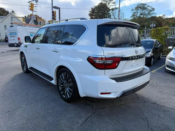 JN8AY2CCXM9145356 2021 NISSAN ARMADA - Image 2