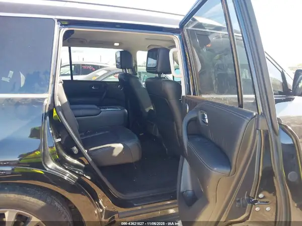JN8AY2DA0M9370382 2021 NISSAN ARMADA - Image 8
