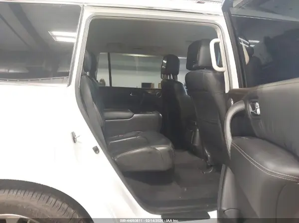 JN8AY2DA8M9370033 2021 NISSAN ARMADA - Image 8
