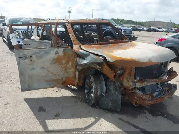 JN8AY2DB7N9814822 2022 NISSAN ARMADA - Image 1