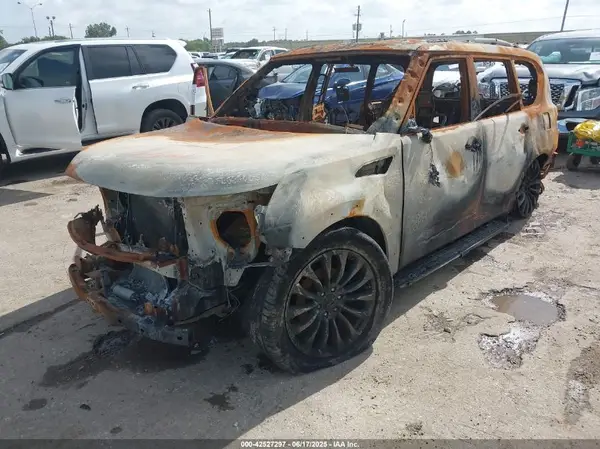 JN8AY2DB7N9814822 2022 NISSAN ARMADA - Image 2