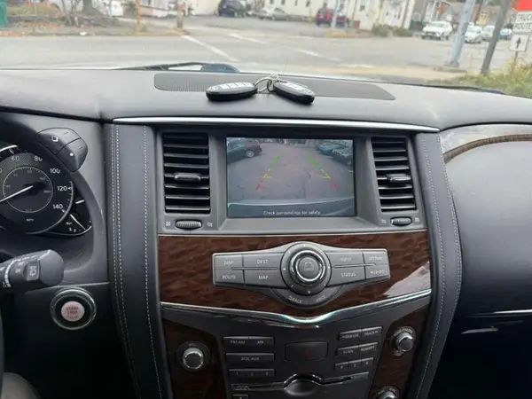 JN8AY2NC0H9509030 2017 NISSAN ARMADA - Image 8