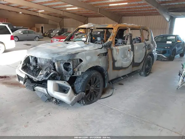JN8AY2NC0H9512798 2017 NISSAN ARMADA - Image 2