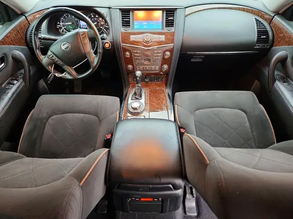 JN8AY2NC1H9510414 2017 NISSAN ARMADA - Image 8