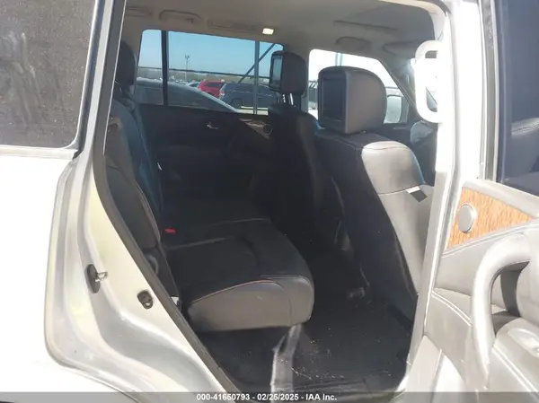 JN8AY2NC1K9585590 2019 NISSAN ARMADA - Image 8