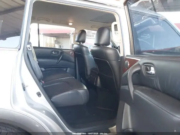 JN8AY2NC1K9587288 2019 NISSAN ARMADA - Image 8