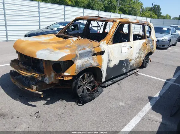 JN8AY2NC2JX502811 2018 NISSAN ARMADA - Image 2