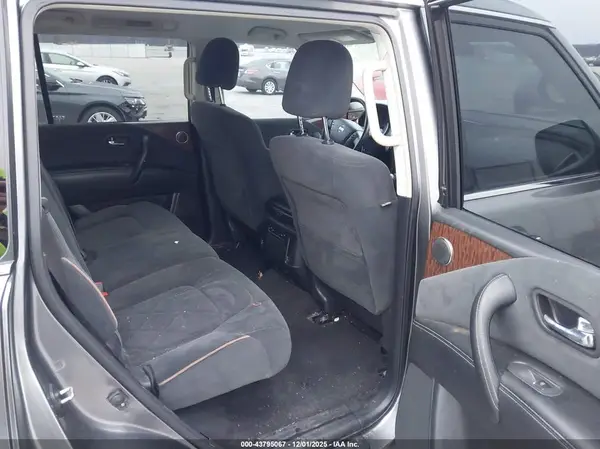 JN8AY2NC2K9586943 2019 NISSAN ARMADA - Image 8