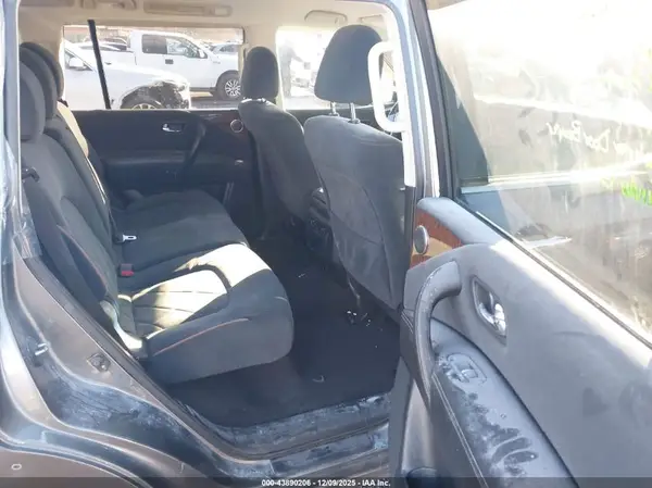 JN8AY2NC3H9506428 2017 NISSAN ARMADA - Image 8