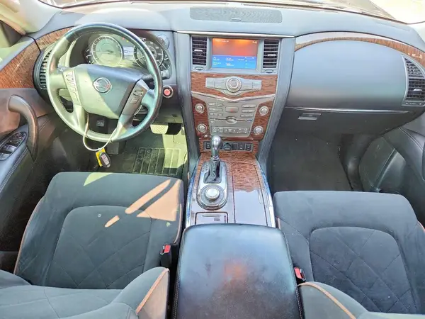 JN8AY2NC3H9508308 2017 NISSAN ARMADA - Image 8