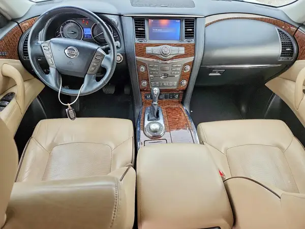 JN8AY2NC3H9511080 2017 NISSAN ARMADA - Image 8