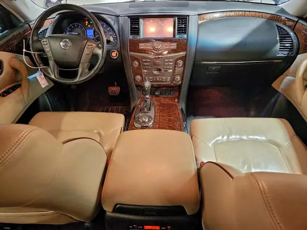 JN8AY2NC3H9512696 2017 NISSAN ARMADA - Image 8