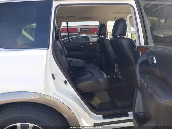 JN8AY2NC3J9550385 2018 NISSAN ARMADA - Image 8