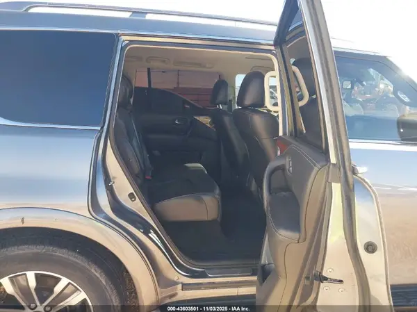 JN8AY2NC3J9558468 2018 NISSAN ARMADA - Image 8