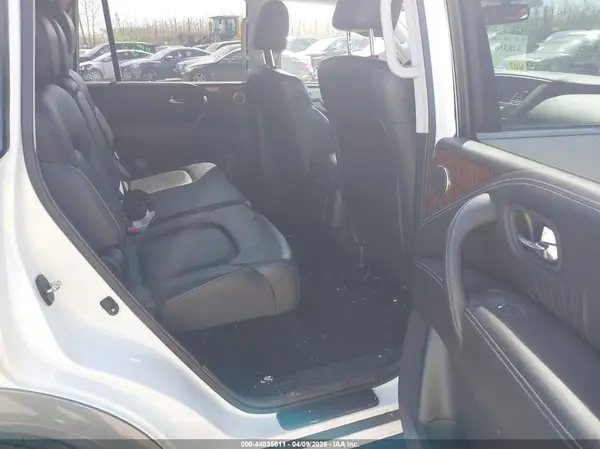 JN8AY2NC3J9558602 2018 NISSAN ARMADA - Image 8